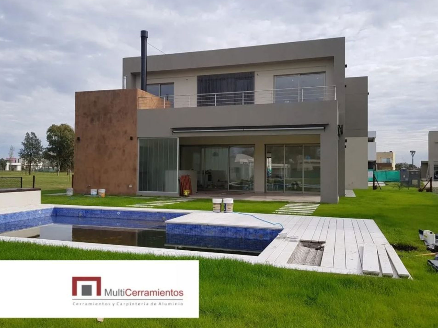 Multi cerramientos de calidad en Livenza Spazio Urbano en Canning 